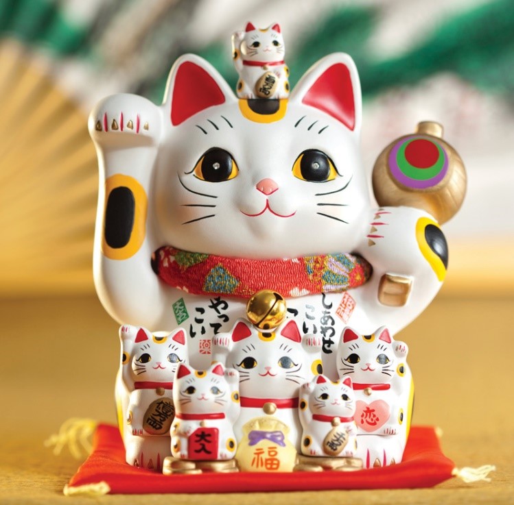 mèo may mắn